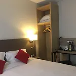 Courcelles Mederic Hotel Paris