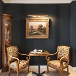 Courcelles Mederic Hotel