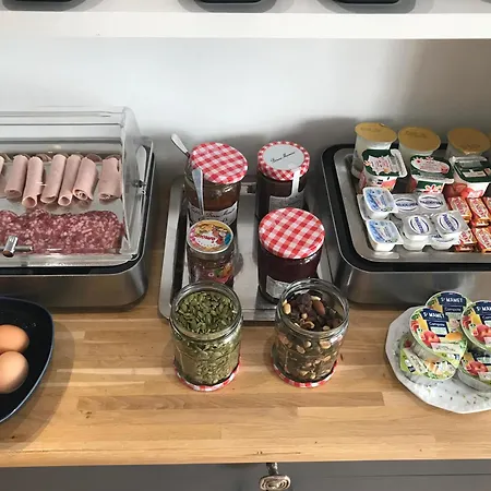 Courcelles Médéric Hotel 3*