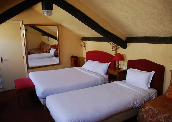 Courcelles Médéric Hotel