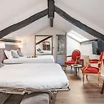 Courcelles Mederic Hotel