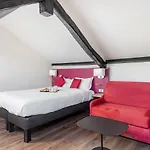 Hotel Courcelles Mederic