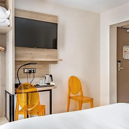 Hotel Courcelles Mederic Paris