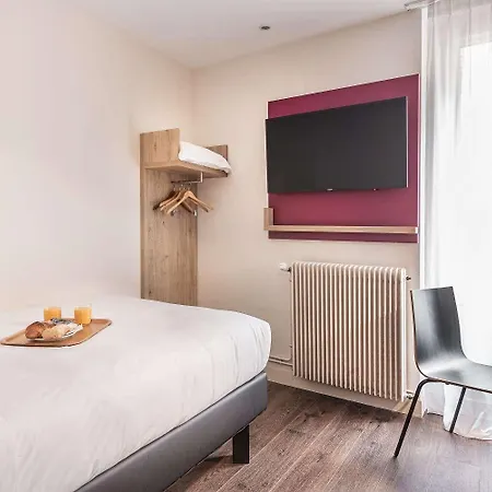 Courcelles Mederic Hotel 3*