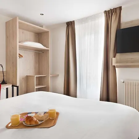Courcelles Mederic Hotel 3*