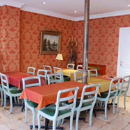 Courcelles Mederic 3*