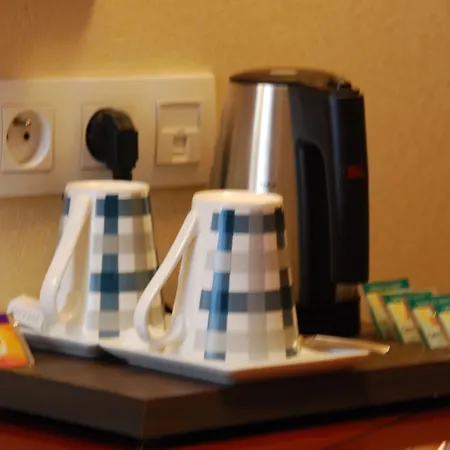 Courcelles Mederic 호텔 3*