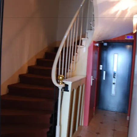 Courcelles Mederic فندق باريس