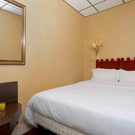 Courcelles Mederic 3* Paris