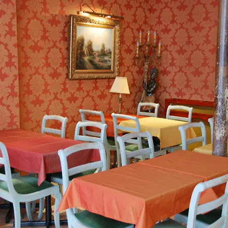 Courcelles Mederic 3*