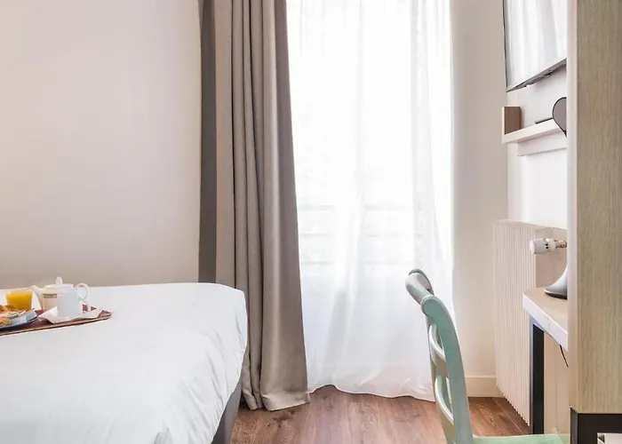 Courcelles Mederic 3* Paris