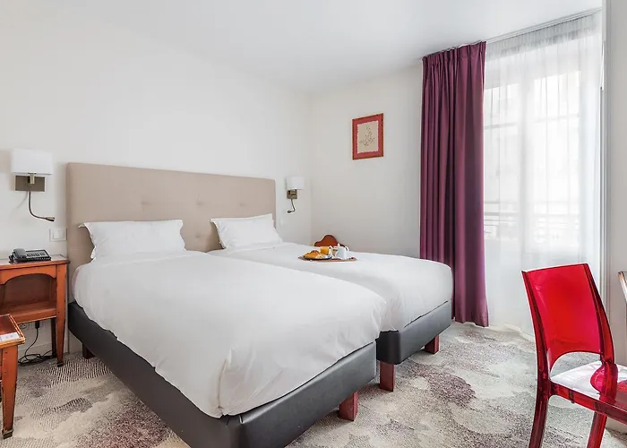 Courcelles Mederic Hotel 3*