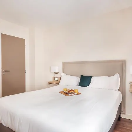 Courcelles Mederic 3*