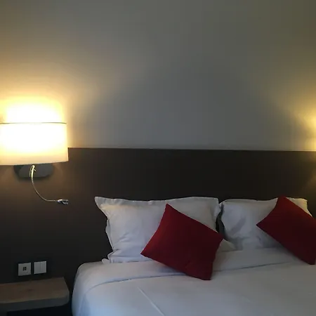 Courcelles Mederic 酒店 巴黎