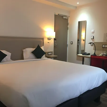 Courcelles Mederic 3*