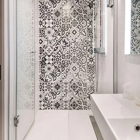 Courcelles Mederic 酒店 巴黎