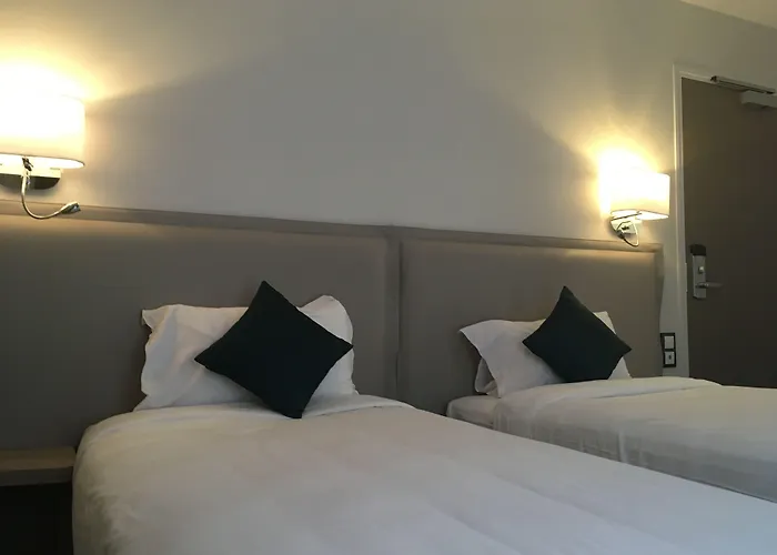 Courcelles Mederic 3*